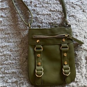 super cute green body crossover